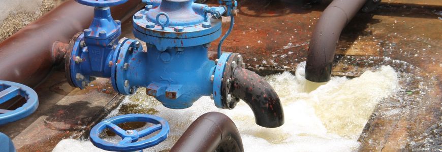 Water abstraction by source and economic sector in Europe